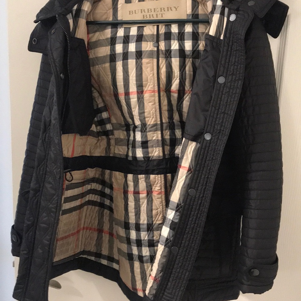 Burberry Bosworth Mid Length Quilted Coat